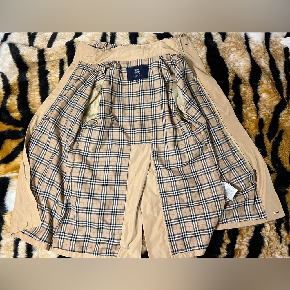 Burberry Trench Coat - Picture 7 of 15